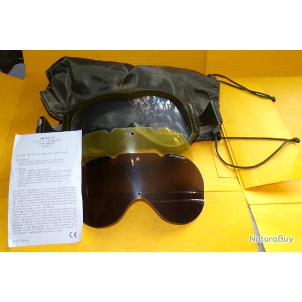 LUNETTE DE PROTECTION DE L'ARMEE FRANCAISE CONTRE LE SABLE ET LE SOLEIL DE MARQUE ARTPLAST , AVEC PA