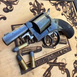 Int&eacute;ressant WEBLEY No.2 calibre .320 Long ou court � marquage S.W. Silver & Co., 66 Cornhill London