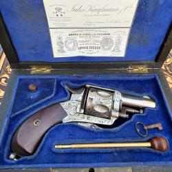 Superbe Bulldog Renforc&eacute; !! LEPAGE &agrave; Liege � 6 coups � enti&egrave;rement grav&eacute; � coffret de pr&eacute;sentation