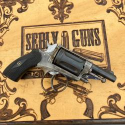 Revolver &agrave; pontet 6mm velodog � apte poudre vive� bonne m&eacute;canique.