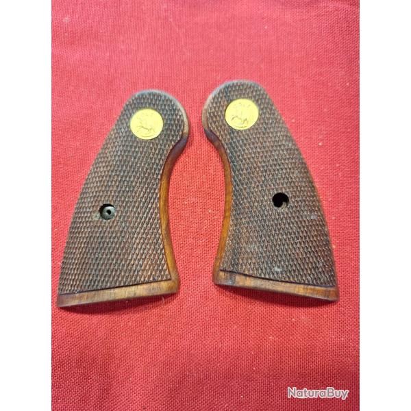 Plaquettes bois origine neuves pour colt diamonback vendu par poudrenoirepro