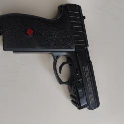 Crosman night stalker 4.5 . 4 joules .20 coup. Excellent &eacute;tat. Avec billes, cible, pile pour laser.