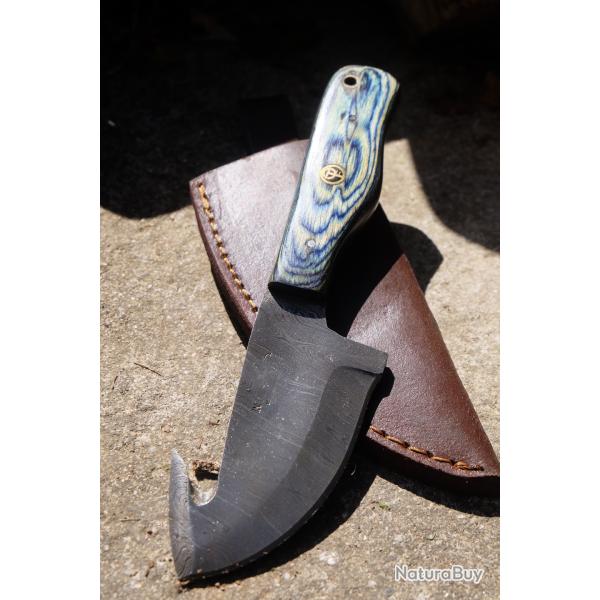 Guthook Couteau Damas Lame 256 Couches Crochet Manche Bois Fabrication Artisanale Etui Cuir 001