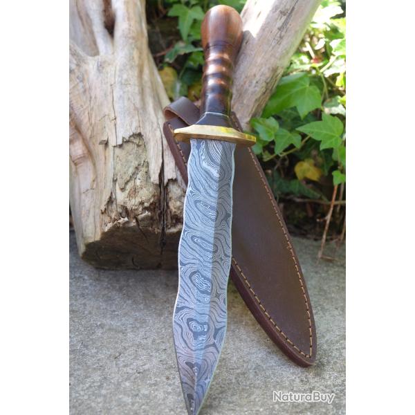 Couteau Dague De Chevalier Lame Acier Damas 256 Couches Manche Bois Garde Laiton Etui Cuir Artisan
