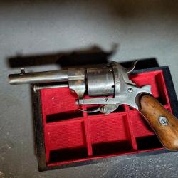 Exceptionnel revolver de poche XIXe type Lefaucheux Li&egrave;ge superbe jus d'origine collection