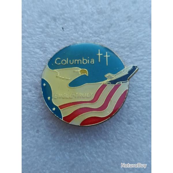 PINS US NAVETTE COLOMBIA ENGLE TRULY AIGLE DRAPEAU USA ETATS UNIS