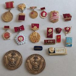 LOT 19 MEDAILLES BROCHES  DECORATION RUSSIE HONGRIE  EX URSS