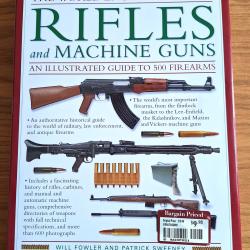 Livre "World Encyclopedia of Rifles and Machines Guns" en anglais - 250 pages, 500 mat&eacute;riels