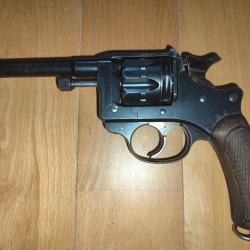 Revolver d'ordonnance MAS 1892