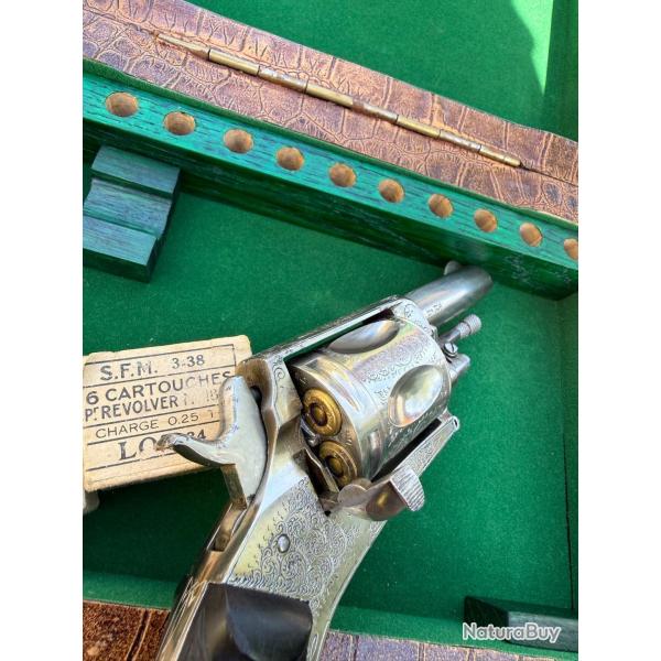 Superbe revolver 8mm92 fini par Gastinne-Renette � Paris � Grav�, m�canique parfaite, coffret