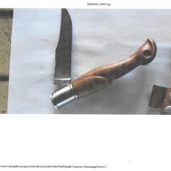 tr&egrave;s beau couteau manche bois