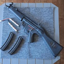 R&eacute;plique airsoft MP5 A4 G&G armament + 2 chargeurs