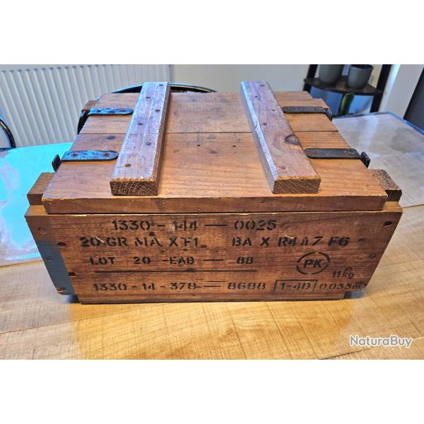 Caisse de munitions - Grenades F1 - Ann�es 70