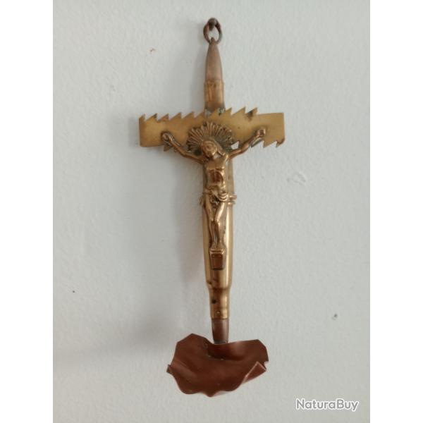 B�nitier/ crucifix art de tranch� / trench art/ art de poilu