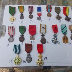 lot de m&eacute;dailles militaires et civiles (&agrave; l"unit&eacute; ou en lots):&eacute;tat neuf