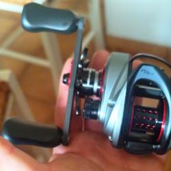 AbuGarcia Revo Premier Low Profil+Tresse Spyderwire red 19ctsAchet&eacute; en Avril 2026Facture &agrave; l'appue