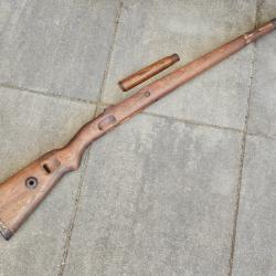 Crosse de Mauser 98k k98 ww2 avec son garde main en lamell&eacute; coll&eacute;