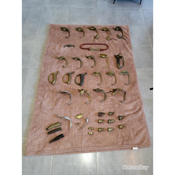 Lot de pi�ces d�tach�s collection militaire militaria � voir sabres
