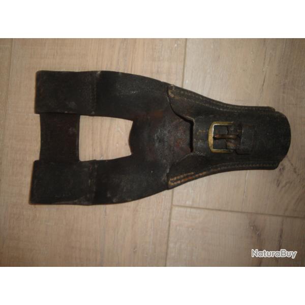 SUPPORT CUIR POUR BAIONNETTE CHASSEPOT DE CHEZ " GODILLOT"