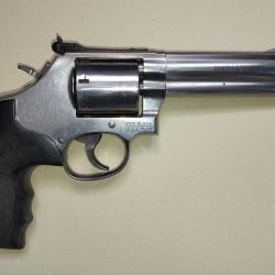 SMITH & WESSON 686 plus s&eacute;rie 3.5.7 357 mag 5"