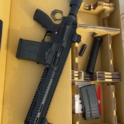 VFC UMAREX HK 417D V2 GBBR Gaz Tr&eacute;s bon &eacute;tat 16 pouces avec accessoires silencieux surefire