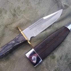 couteau de chasse avec fourreau cuir