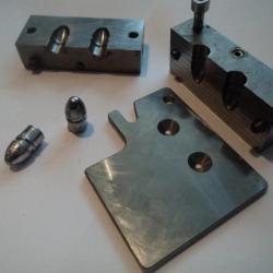 MOULE A BALLE POUR .38 LC A 2 CAVITES