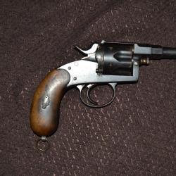 Reichrevolver mod&egrave;le 1883 superbe bronzage d'origine marquage r&eacute;giment Kurassier guerre 14-18