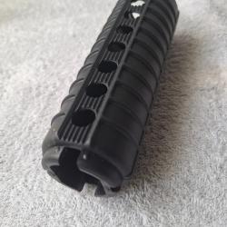 Garde mains AR15 / M4 / M16 original, Handguard r&eacute;tro, smith & wesson SW