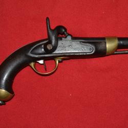 pistolet mod&egrave;le 1822Tbis construit neuf &agrave; percussion Mre de St Etienne napol&eacute;on III