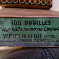 Boite de 59 douilles amorc&eacute;es, cal 12/76