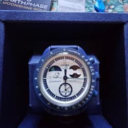Omega x Swatch - Moonswatch - Mission to the Earthphase Snoopy