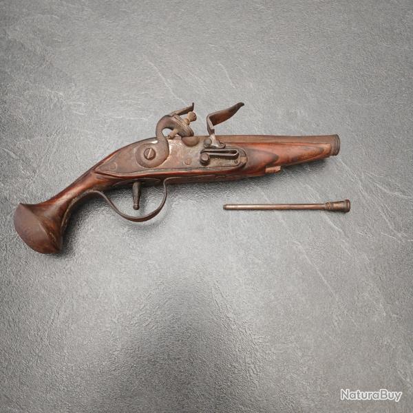 Pistolet a silex de collection avec divers d�cors