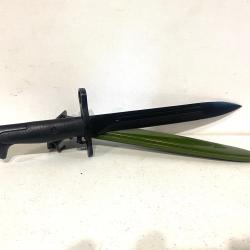Ancienne Ba&iuml;onnette US REPRO compl&egrave;te avec fourreau