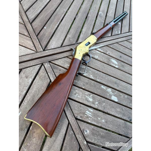 Carabine Yellowboy 44-40 Winchester mod�le 66 Uberti