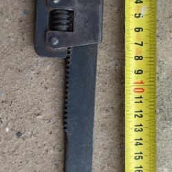 Ancienne cl&eacute; &agrave; molette