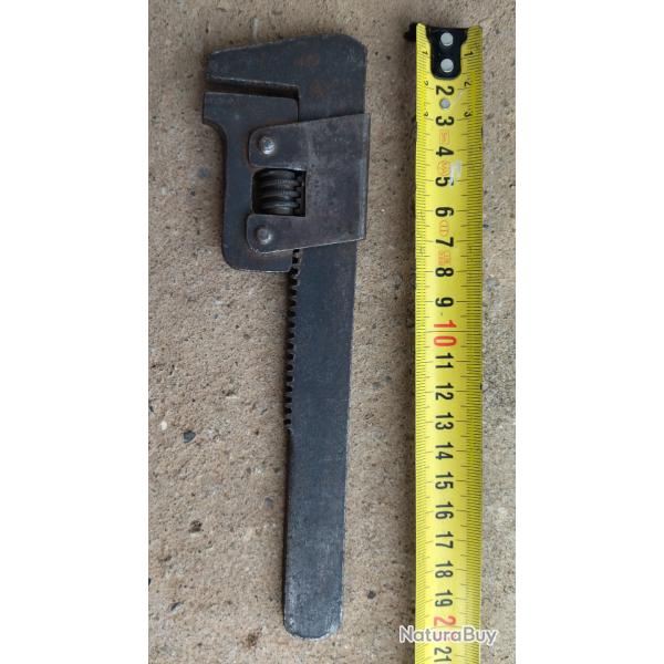 Ancienne cl� � molette