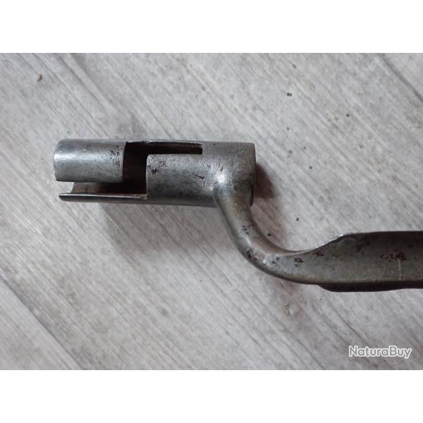 Rare ba�onnette � triple fente sans virole. Ann�e 1750 pour fusil � silex