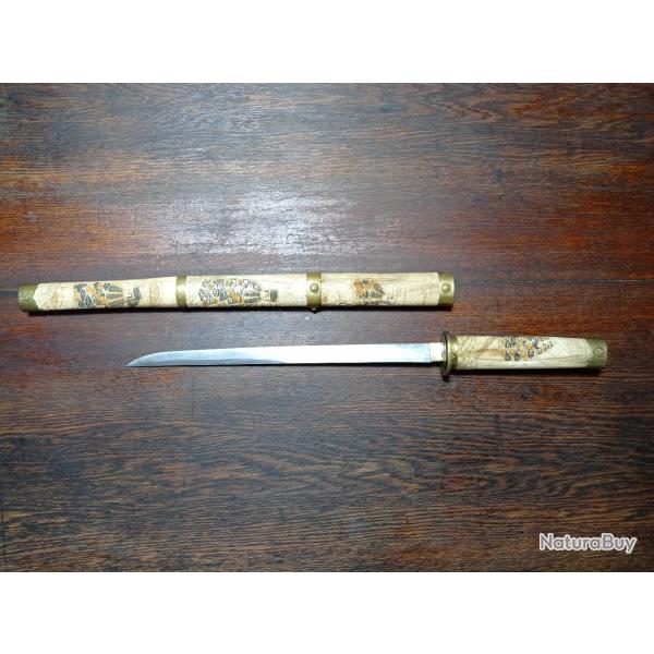 Wakizashi - Sabre japonais en os sculpt� - p�riode Meiji (1868-1912) - TBE