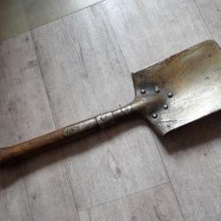 Pelle arm&eacute;e suisse. Mod&egrave;le d&eacute;but 1900 / WW1