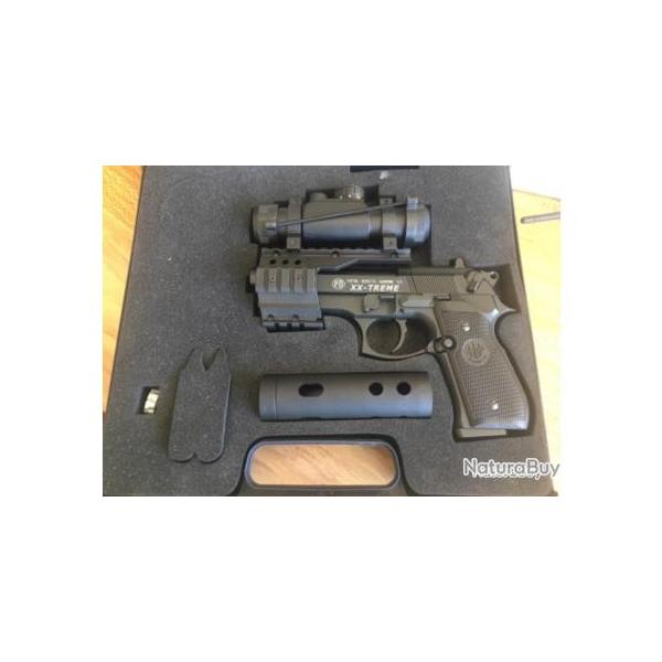 R�plique Baretta 4.5 air comprim� avec accessoires