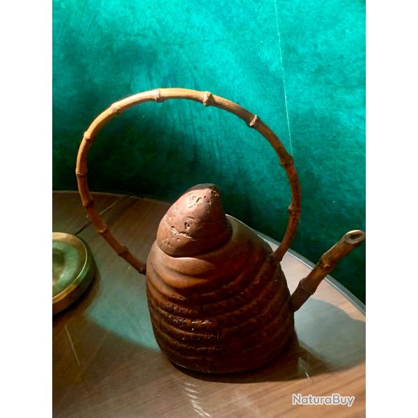 Sculpture "forme de th�i�re" - Okimono Japonais en Racine de Bambou - �re Meiji