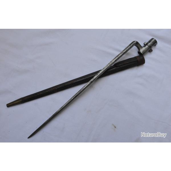 BAIONNETTE A DOUILLE MOD.1847.FUSIL &  MOUSQUETON AVEC SON RARE FOURREAU-SECOND EMPIRE & GUERRE 1870