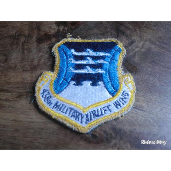 �cusson tissu brod�e 438 in military airlift wing