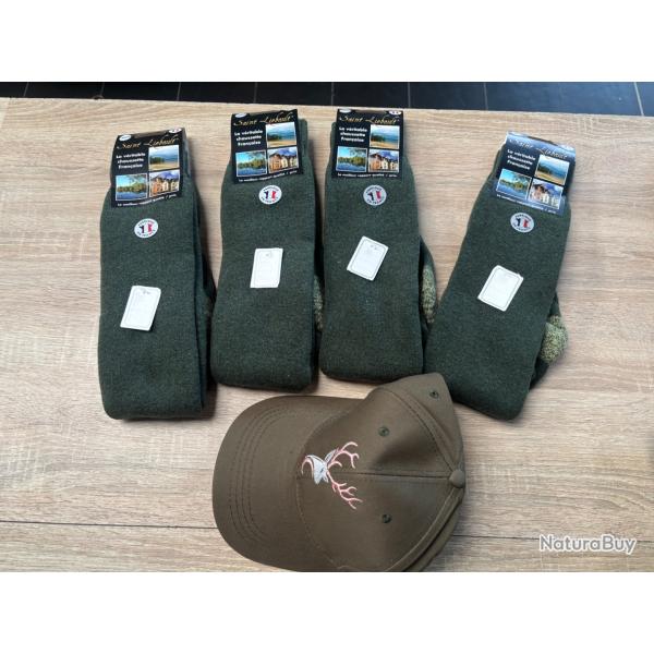 Ultime lot de paire de chaussette +  cadeaux � vendre aux ench�res destockage chasse armurerie clocy