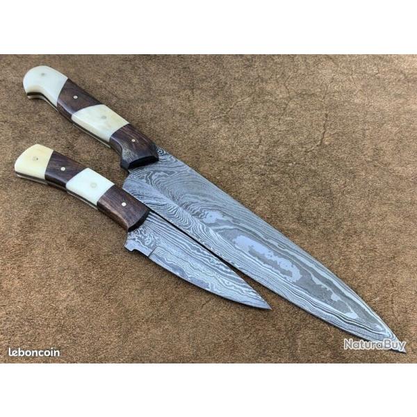 Magnifique lot de deux beaux couteaux de cuisine en acier de Damas