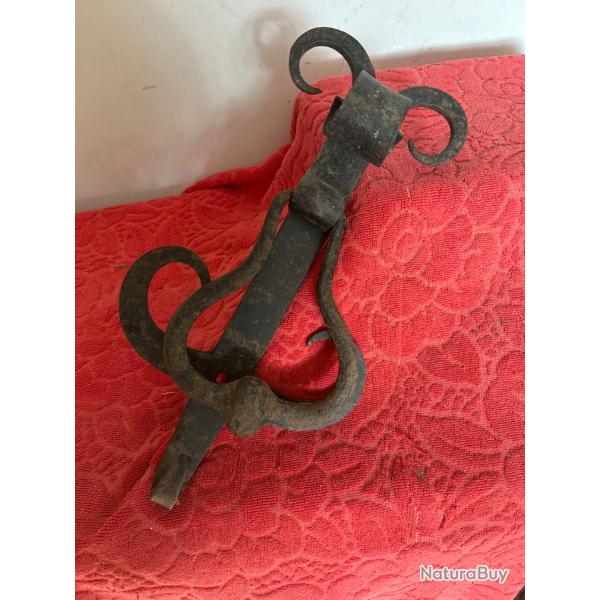 Loquet de porte en fer