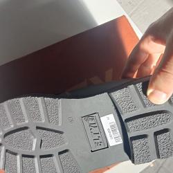 Chaussures Elty cuir marron semelle caoutchouc 40 petite taille