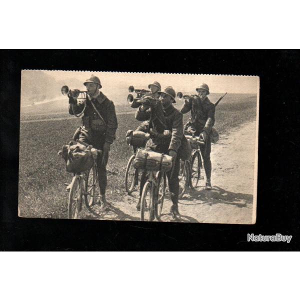 fin de manoeuvres clairons troupes cyclistes cpa