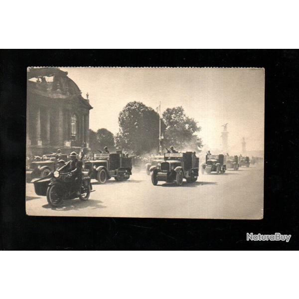 14 juillet d�fil� de dragons port�s cpa